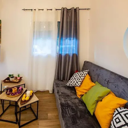 Apartment Lemon Garden Stylish Private