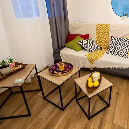 Apartment Lemon Garden Stylish Private