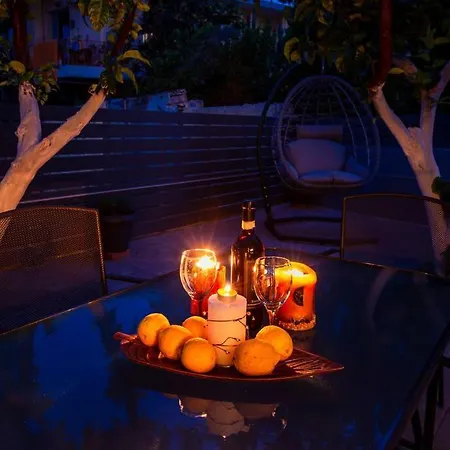 Apartment Lemon Garden Stylish Private