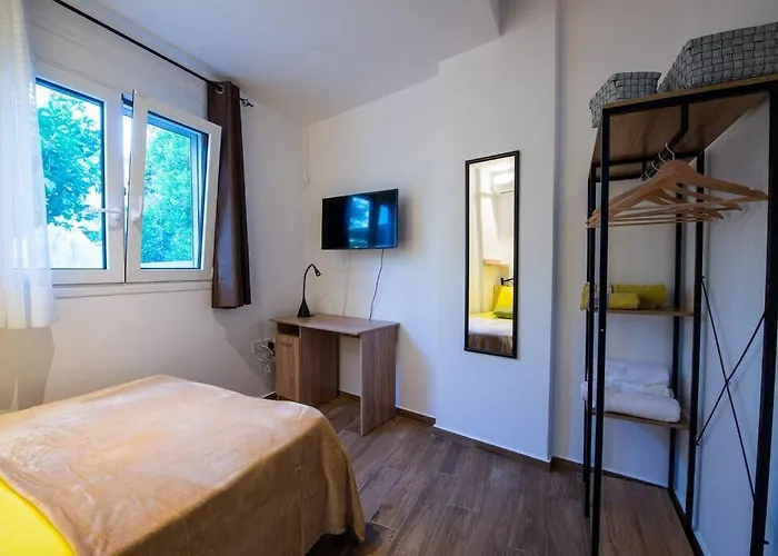 Lemon Garden Stylish Private Appartement Kalamata